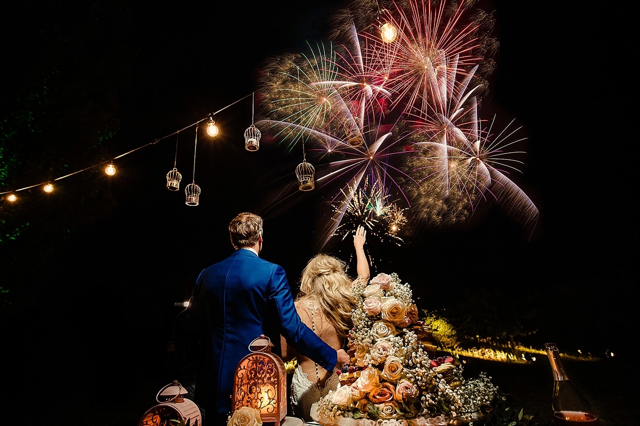 Trouwen in Italië - Vuurwerk op je bruiloft - Trouwfotografie